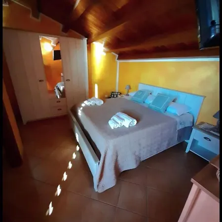 Manghisi Villa
